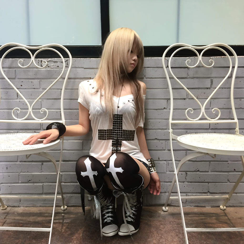 Metal Cross Graphic T-Shirt Vintage Harajuku V-Neck Grunge Top
