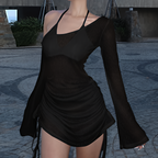 Robe courte transparente froncée à col oblique avec lacets et cordon de serrage pour l'été et les soirées