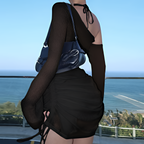 Robe courte transparente froncée à col oblique avec lacets et cordon de serrage pour l'été et les soirées
