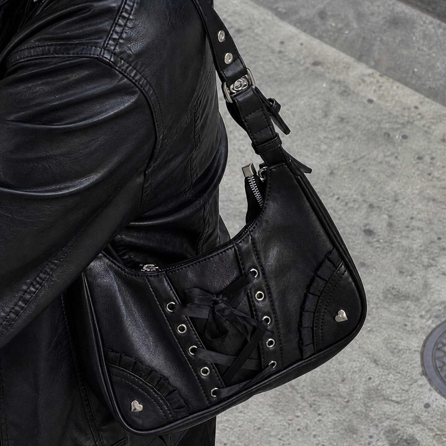 Y2K Gothic Ita Handbag Wing Cross Charm Chain Detail Punk Shoulder Bag